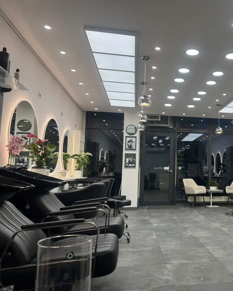 Bequeme Waschplätze für Haarwäsche, Pflege und Kopfmassage im Salon